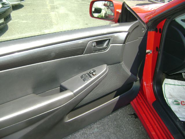 Toyota Camry Solara 2004 photo 22