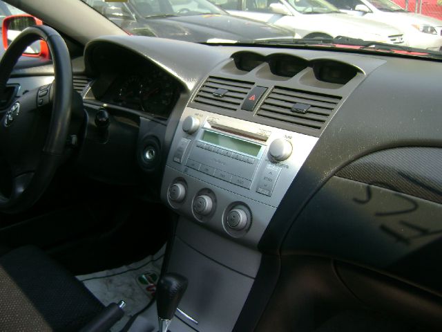 Toyota Camry Solara 2004 photo 9