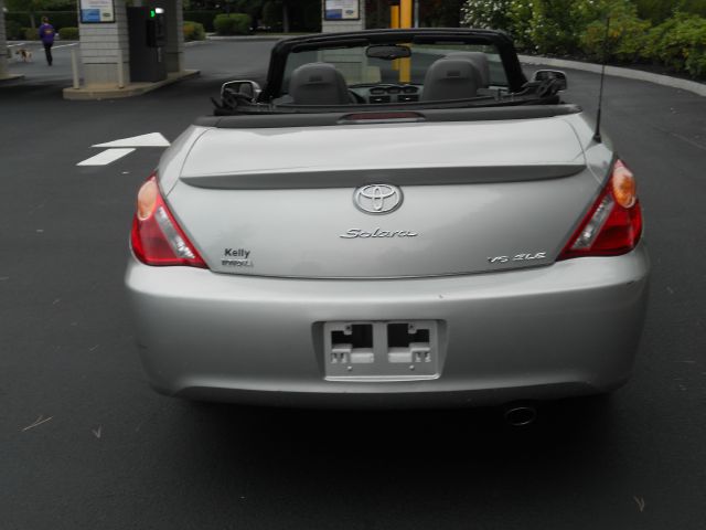 Toyota Camry Solara 2004 photo 1