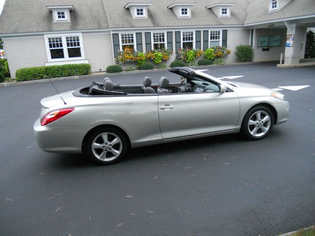 Toyota Camry Solara 2004 photo 2