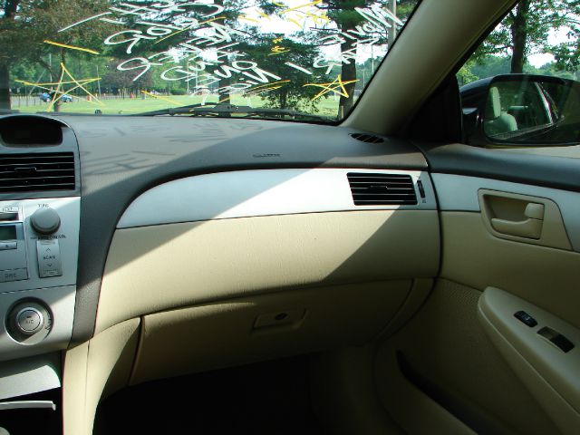 Toyota Camry Solara 2005 photo 17