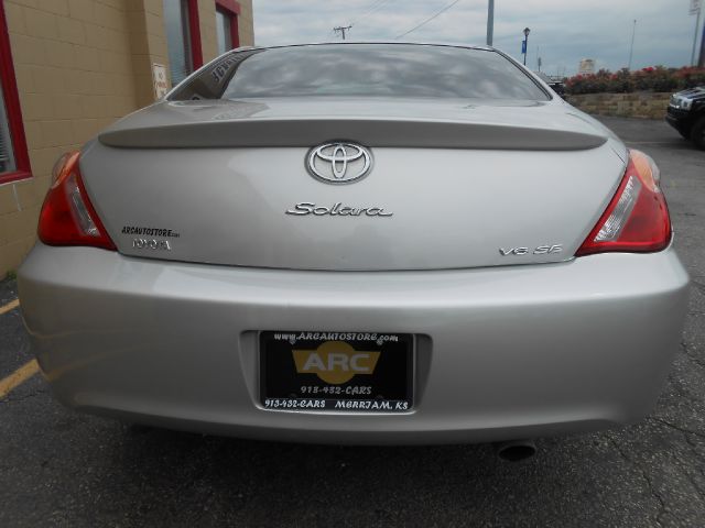 Toyota Camry Solara 2006 photo 2