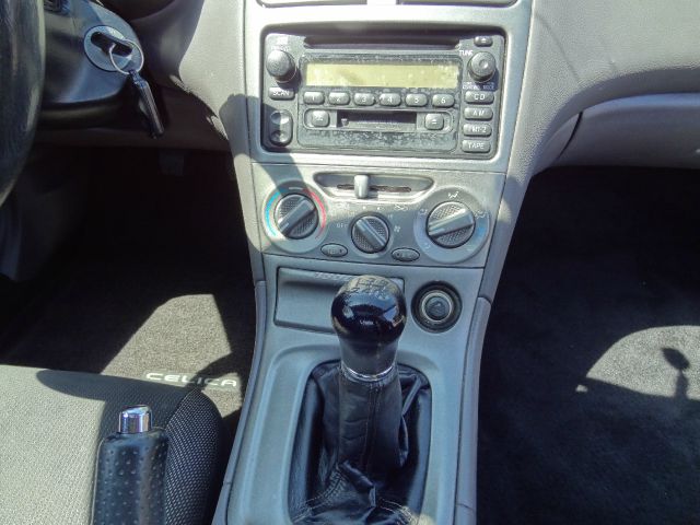 Toyota Celica 2001 photo 4