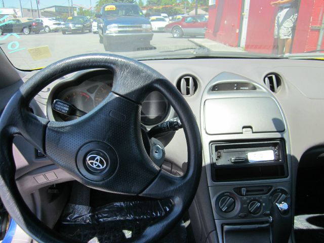 Toyota Celica 2001 photo 1