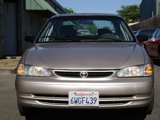 Toyota Corolla EXT LS 2WD Sedan