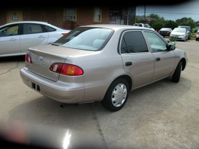 Toyota Corolla EXT LS 2WD Sedan