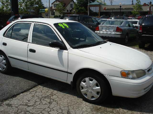 Toyota Corolla SEL Sport Utility 4D Sedan