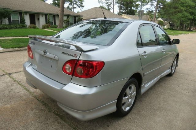 Toyota Corolla Unknown Sedan