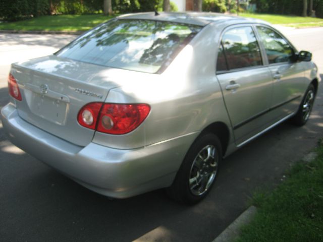 Toyota Corolla SEL Sport Utility 4D Sedan