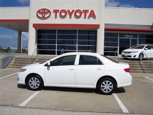 Toyota Corolla CVT Sedan