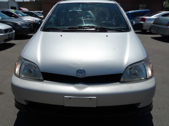 Toyota Echo 2000 photo 2