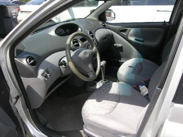 Toyota Echo 2000 photo 5