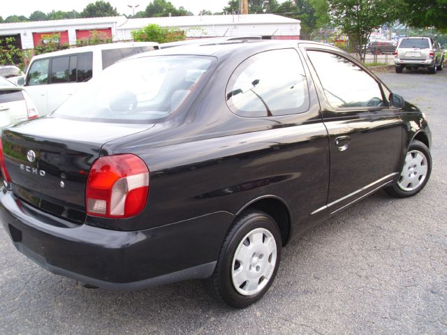 Toyota Echo 2001 photo 1