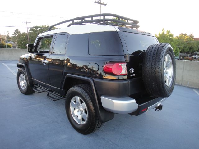 Toyota FJ Cruiser 2007 photo 2