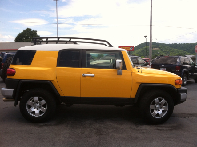 Toyota FJ Cruiser 2007 photo 2