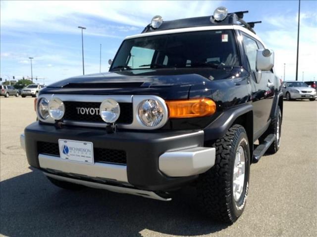 Toyota FJ Cruiser Base SUV