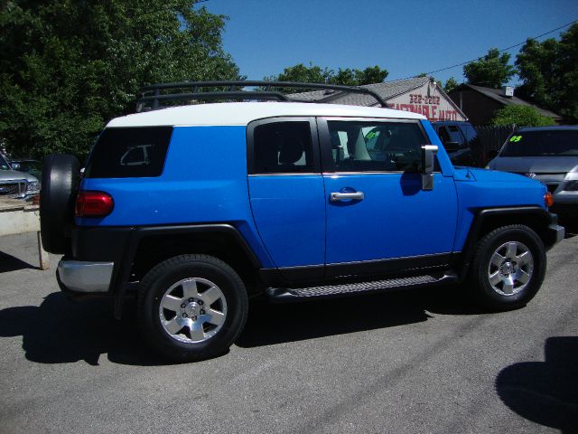 Toyota FJ Cruiser 2007 photo 2