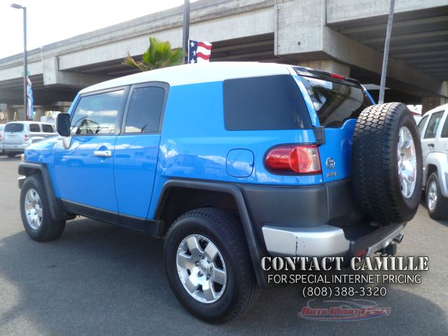 Toyota FJ Cruiser 2007 photo 2