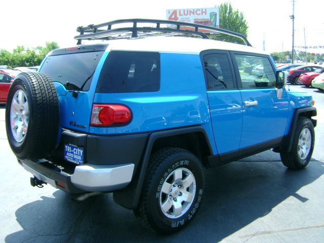 Toyota FJ Cruiser Overland Sport Utility 4D SUV