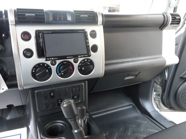 Toyota FJ Cruiser 2007 photo 10