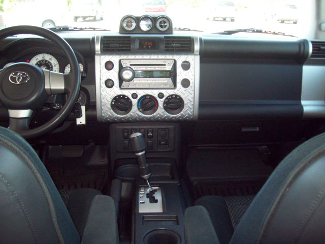 Toyota FJ Cruiser 2007 photo 2