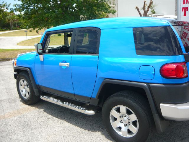 Toyota FJ Cruiser 2007 photo 11