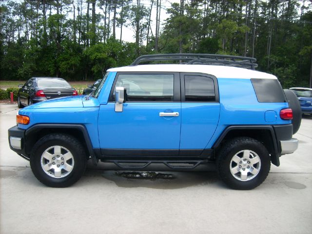 Toyota FJ Cruiser 2007 photo 2