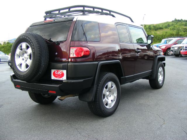 Toyota FJ Cruiser 2007 photo 3