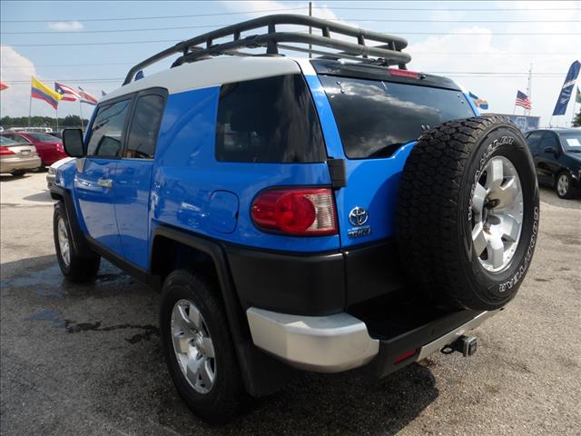 Toyota FJ Cruiser 2007 photo 3