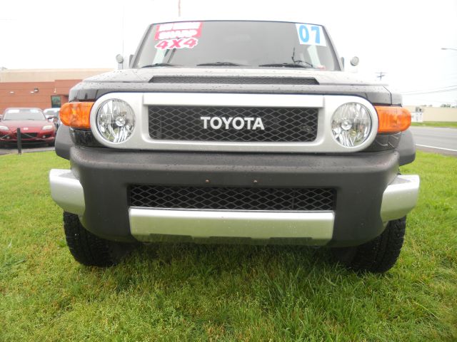 Toyota FJ Cruiser 2007 photo 2