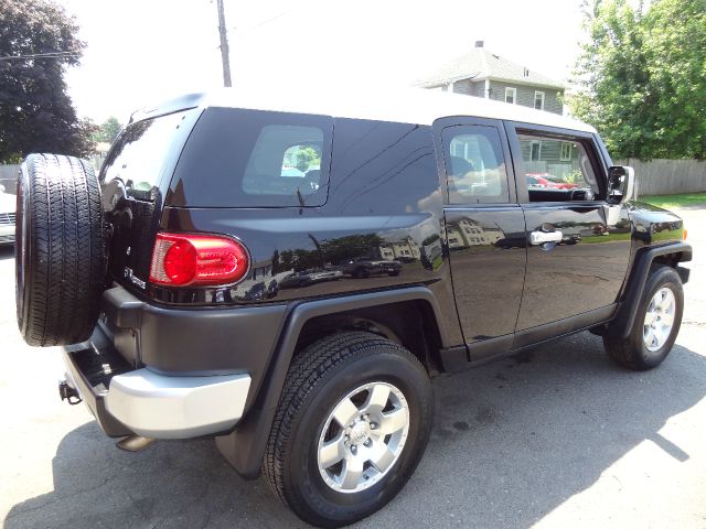 Toyota FJ Cruiser 2008 photo 2