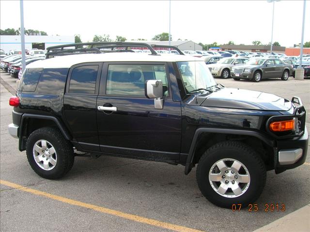 Toyota FJ Cruiser 2008 photo 2