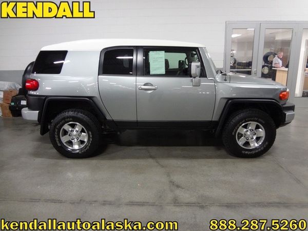 Toyota FJ Cruiser 2009 photo 4