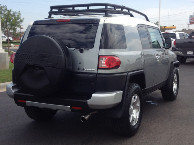 Toyota FJ Cruiser 2009 photo 3