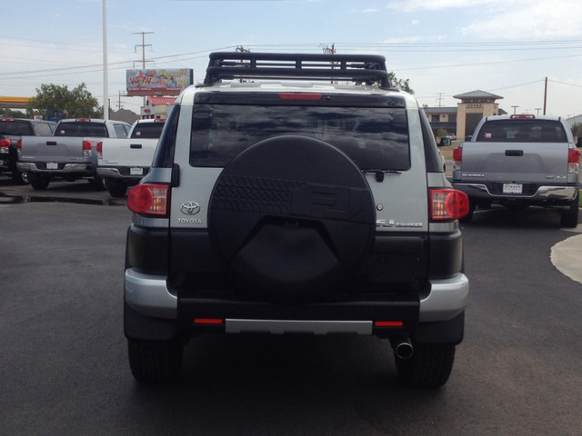 Toyota FJ Cruiser 2009 photo 4