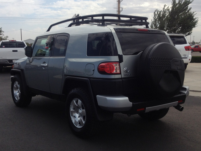 Toyota FJ Cruiser 2009 photo 5