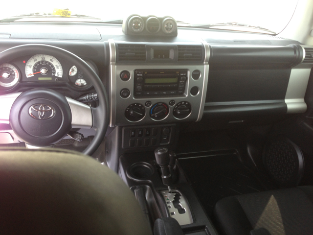 Toyota FJ Cruiser 2010 photo 3