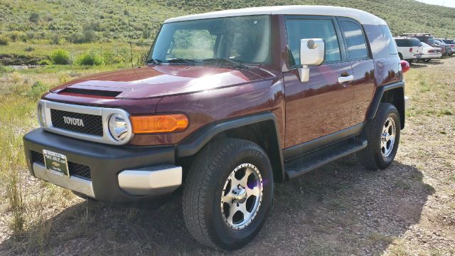 Toyota FJ Cruiser 2011 photo 3