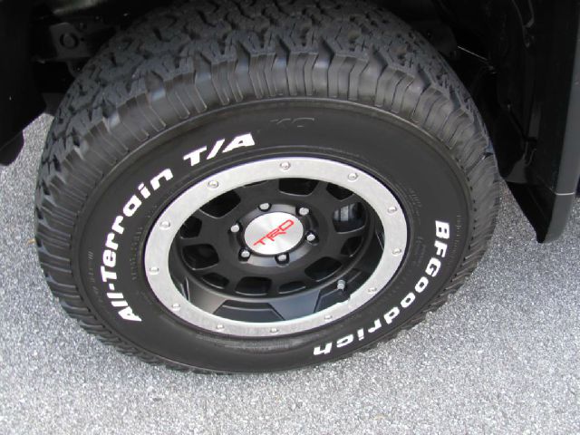 Toyota FJ Cruiser 2011 photo 3