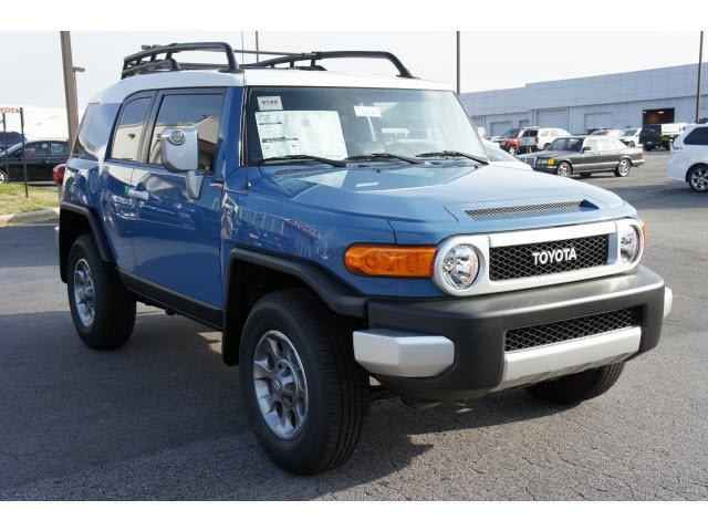 Toyota FJ Cruiser 2012 photo 3