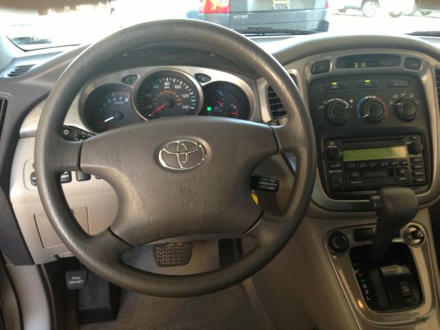 Toyota Highlander 2002 photo 2