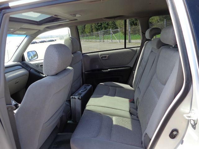 Toyota Highlander 2002 photo 6