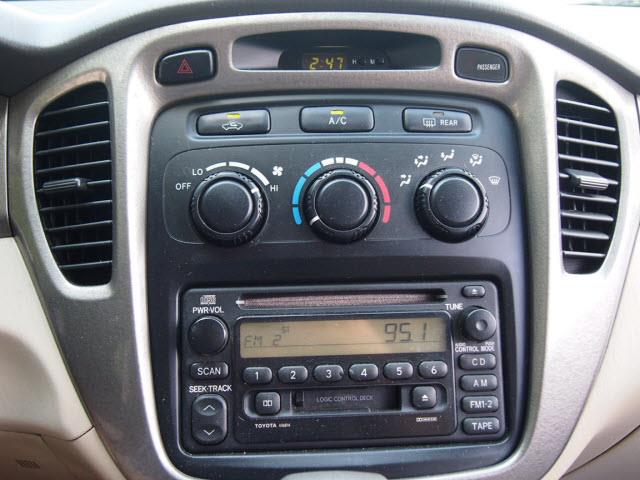 Toyota Highlander 2002 photo 2