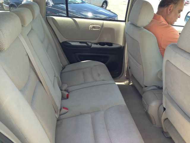 Toyota Highlander 2002 photo 1