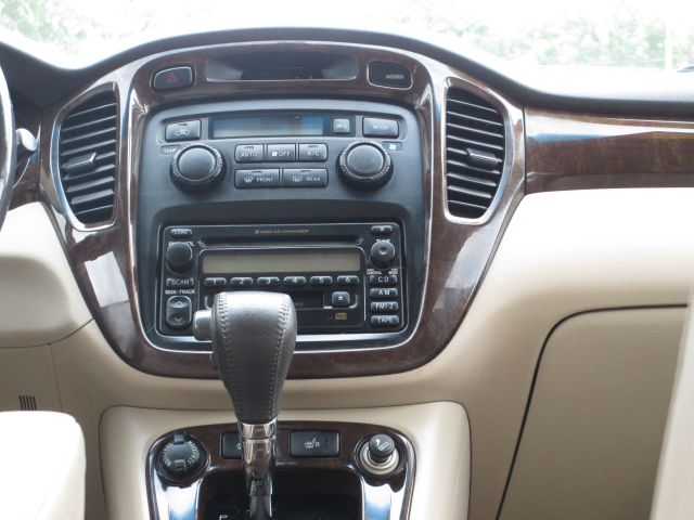 Toyota Highlander 2002 photo 6