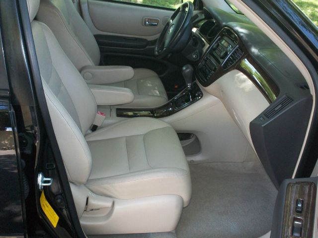 Toyota Highlander 2002 photo 26