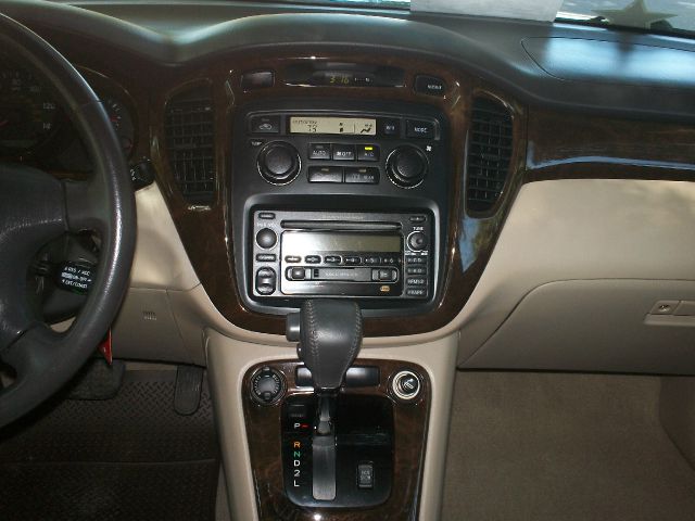 Toyota Highlander 2002 photo 8