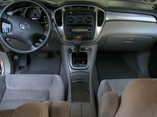 Toyota Highlander 2002 photo 3