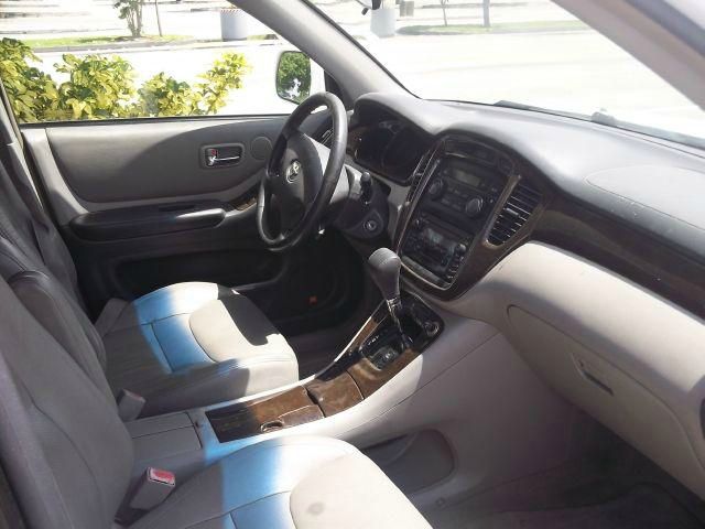 Toyota Highlander 2002 photo 1