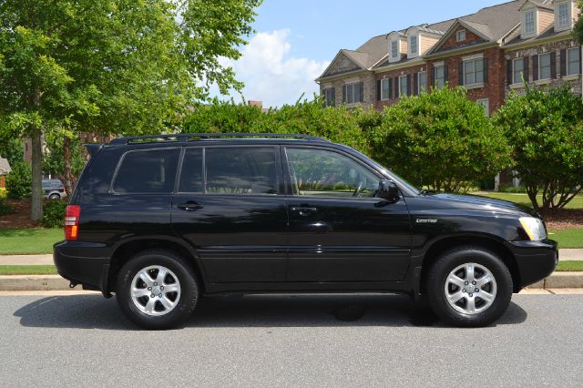 Toyota Highlander Base, AWD, Loaded, Clean SUV